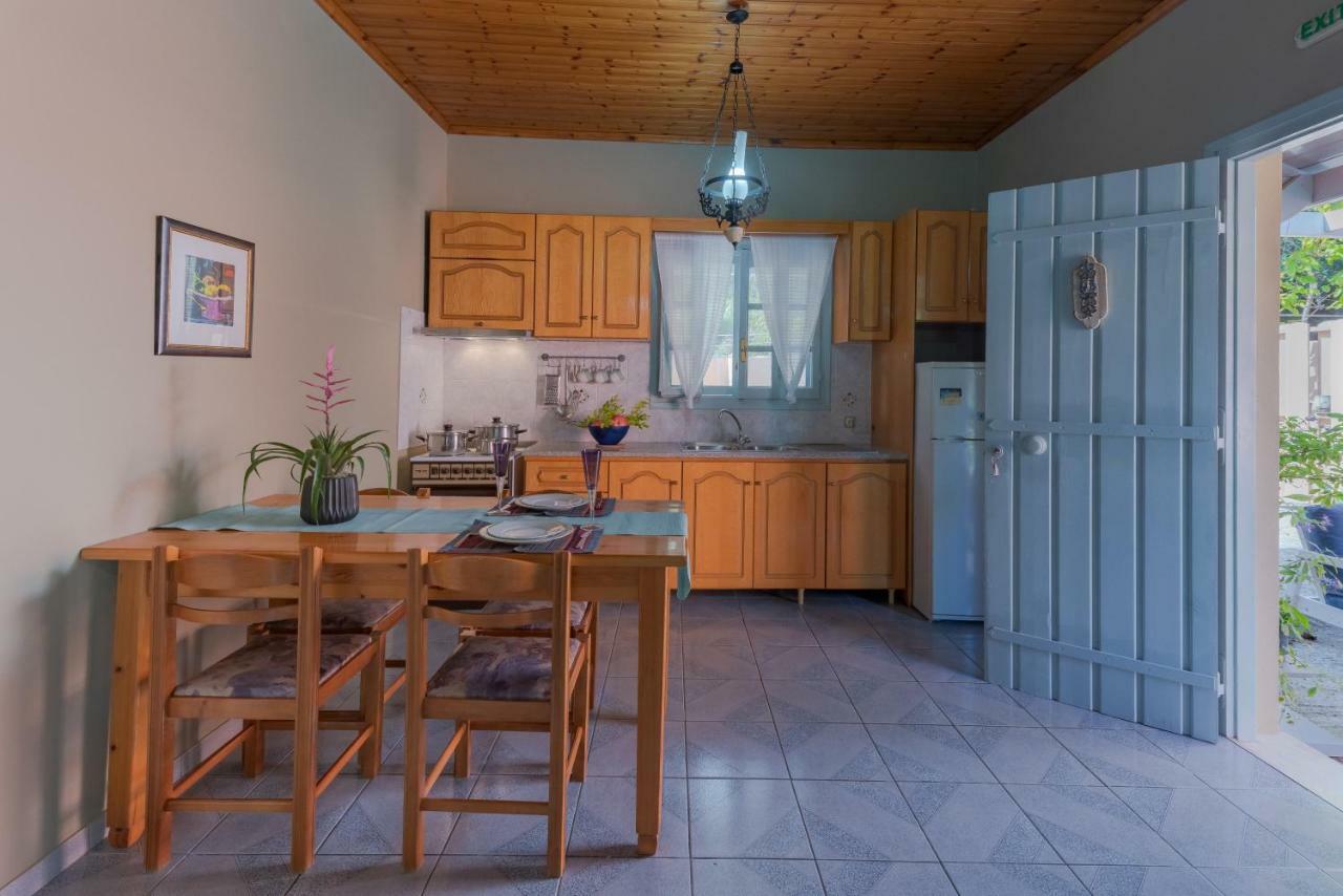 Mihaila Bungalows Spartià Eksteriør billede